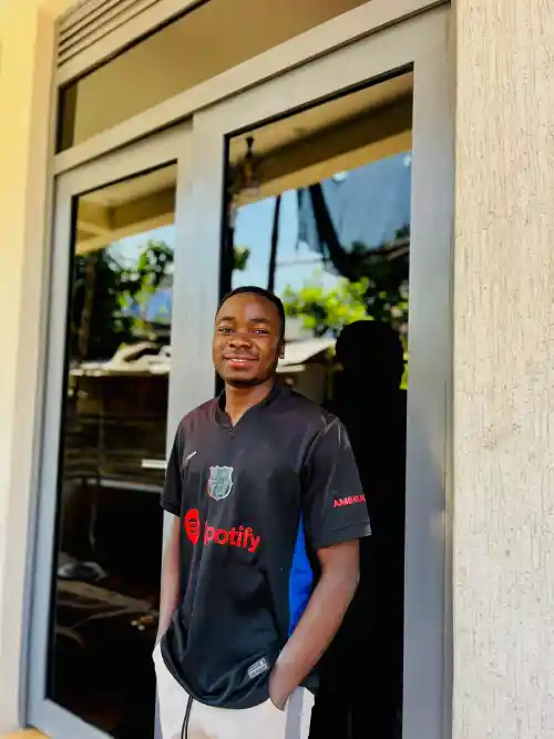 photo de profil de Tsongo seth