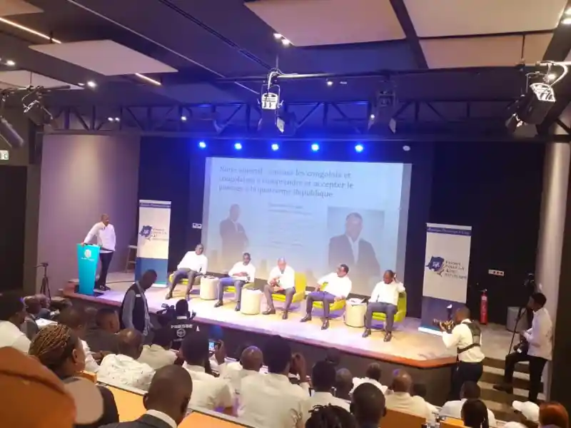 Image Le lancement de la dynamique « Front pour la Quatrième République » soulève des questions cruciales sur l'avenir politique et social du Congo. Ces activistes aspirent à réformer les textes fondamentaux pour favoriser un développement durable. Mais quelles seront les implications réelles de ces réformes ? Seront-elles réellement inclusives et représentatives des besoins des citoyens ? Ce mouvement peut-il véritablement transformer les mentalités et les pratiques politiques en place ? La participation citoyenne à ce débat est essentielle pour construire un avenir collectif. Qu’en pensez-vous ?