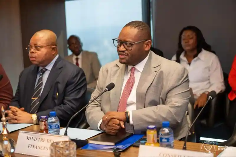 Image Le récent encadrement du paiement de l'Impôt sur les bénéfices et profits (IBP) par le ministère des Finances soulève des questions essentielles sur l'impact économique pour les entreprises. Cette régulation pourrait favoriser une plus grande transparence dans la gestion des finances publiques, mais aussi susciter des inquiétudes quant à la charge fiscale accrue pour certaines entreprises. Comment les acteurs économiques réagiront-ils face à ces nouvelles obligations ? Ce débat pourrait également influencer les décisions d'investissement et la compétitivité des entreprises locales. Qu’en pensez-vous ?