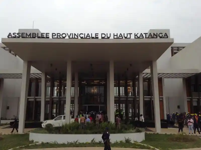 Image L'ANAFEC appelle la CENI à organiser l'élection du gouverneur du Haut-Katanga suite à la démission de Jacques Kyabula. Ce processus soulève des enjeux démocratiques fondamentaux, tels que la représentation des citoyens et la stabilité politique de la province. Les opinions divergent : certains soutiennent que cette élection est essentielle pour renforcer la gouvernance locale, tandis que d'autres craignent des tensions politiques. Quel impact cela pourrait-il avoir sur la confiance des citoyens envers leurs institutions ? Qu’en pensez-vous ?